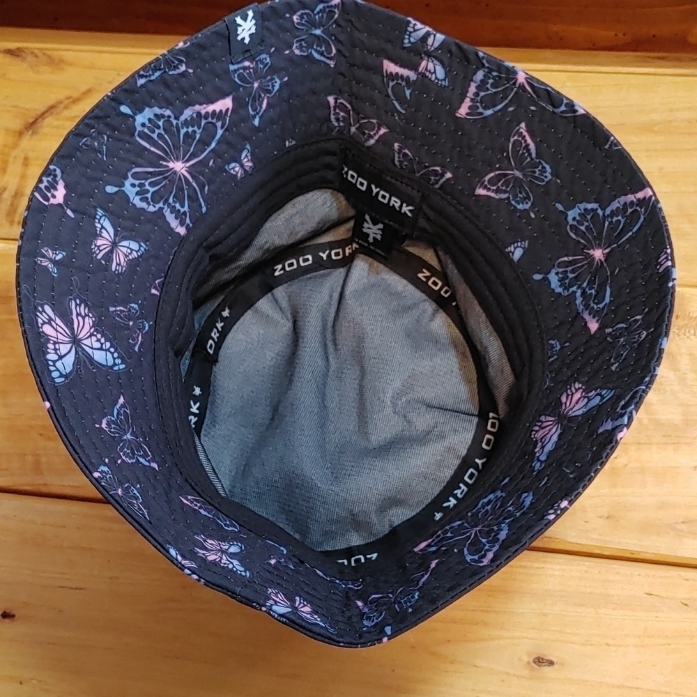 Zoo York Butterfly Black/ Multi coloured Bucket Hat - Picture 5 of 10